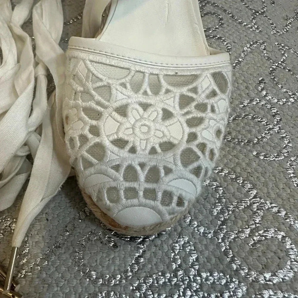 Also size 5 lace wrap up wedge espadrilles white - Picture 7 of 10